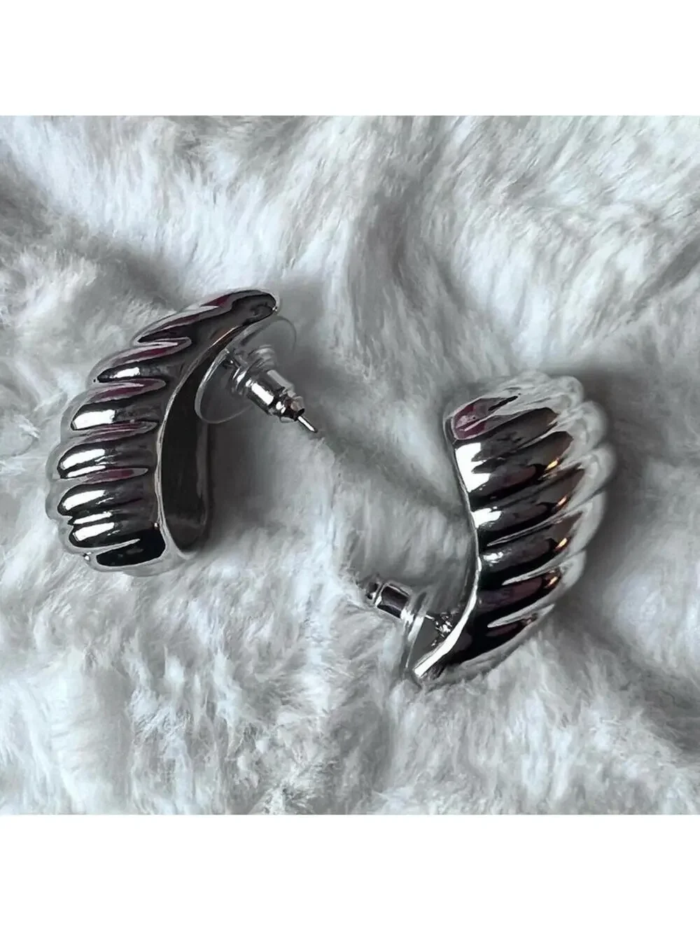 🆕 Chunky Silver Earrings Statement Tear Drop Croissant Crescent 80’s Mob Wife